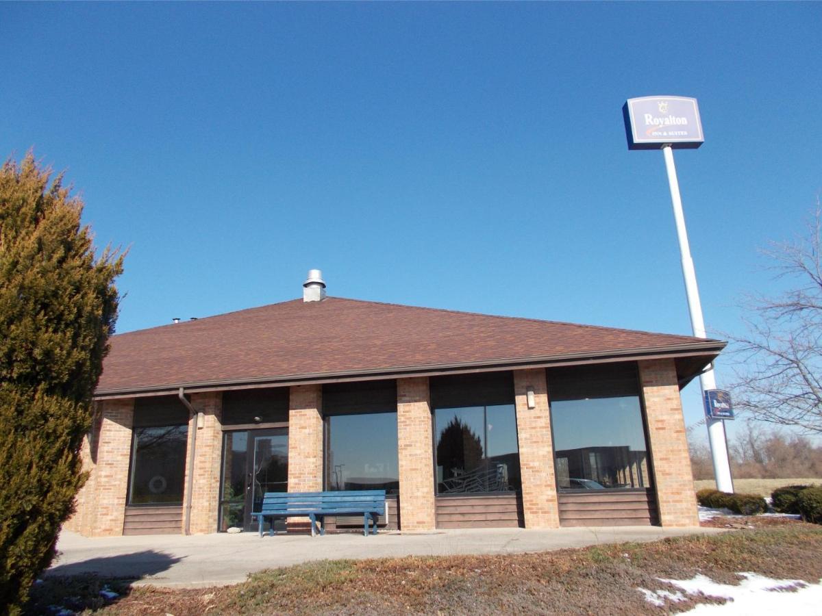 Royalton Inn And Suites, Wilmington,Ohio Екстер'єр фото