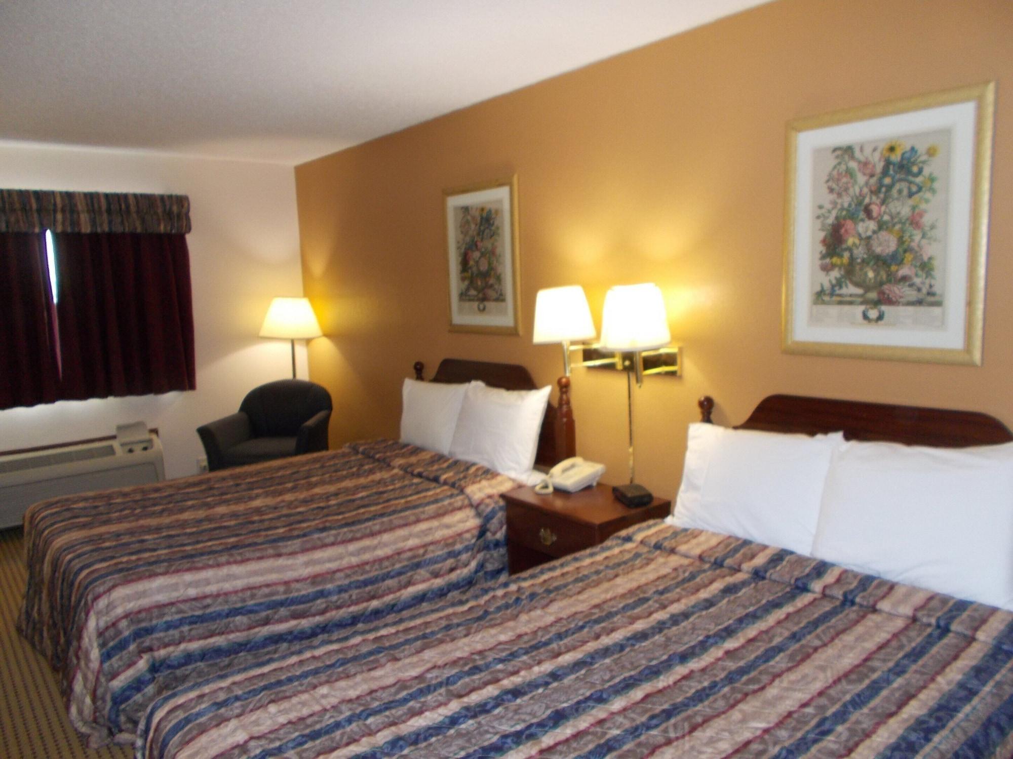 Royalton Inn And Suites, Wilmington,Ohio Екстер'єр фото